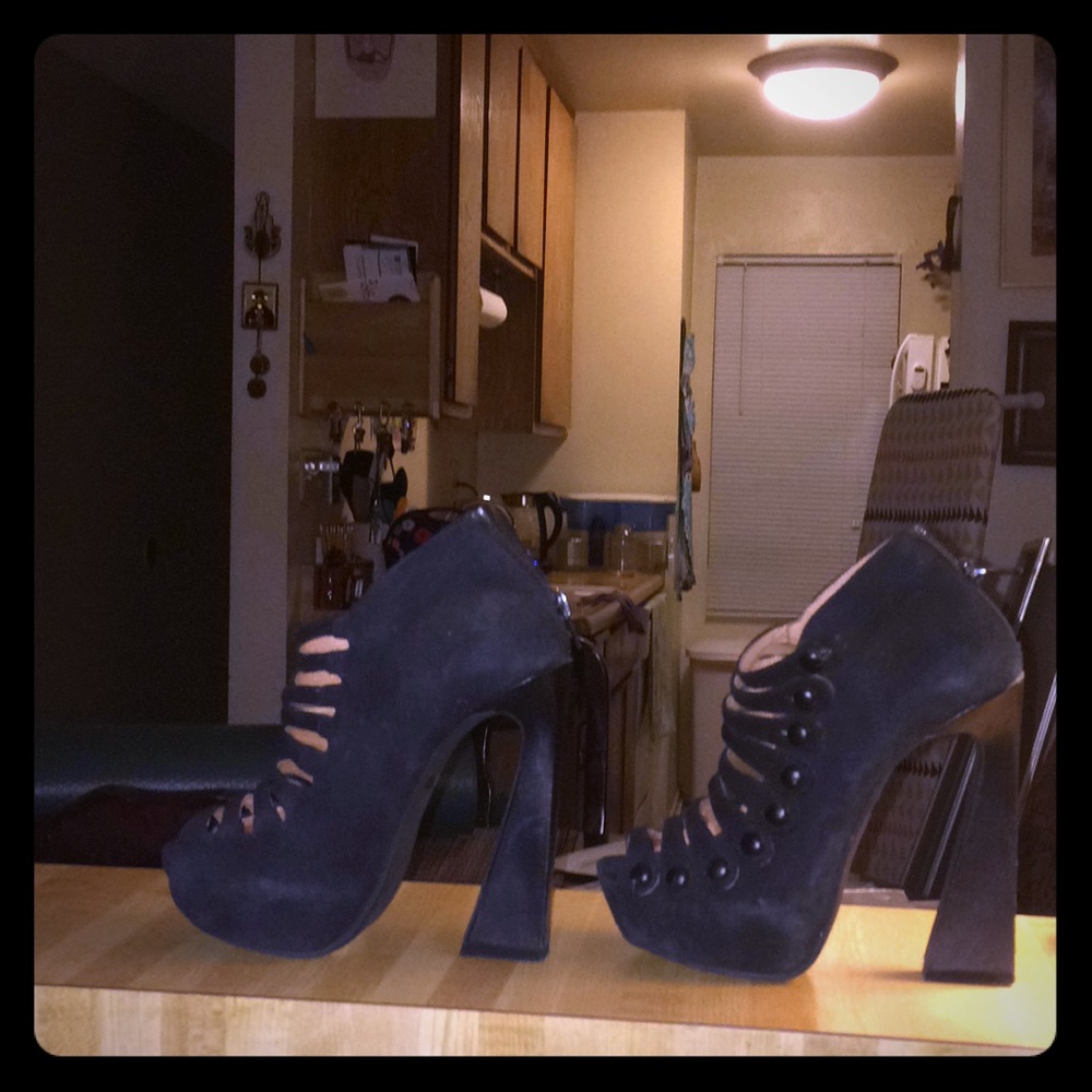 JEFFREY CAMPBELL CALIFORNIA 5.5